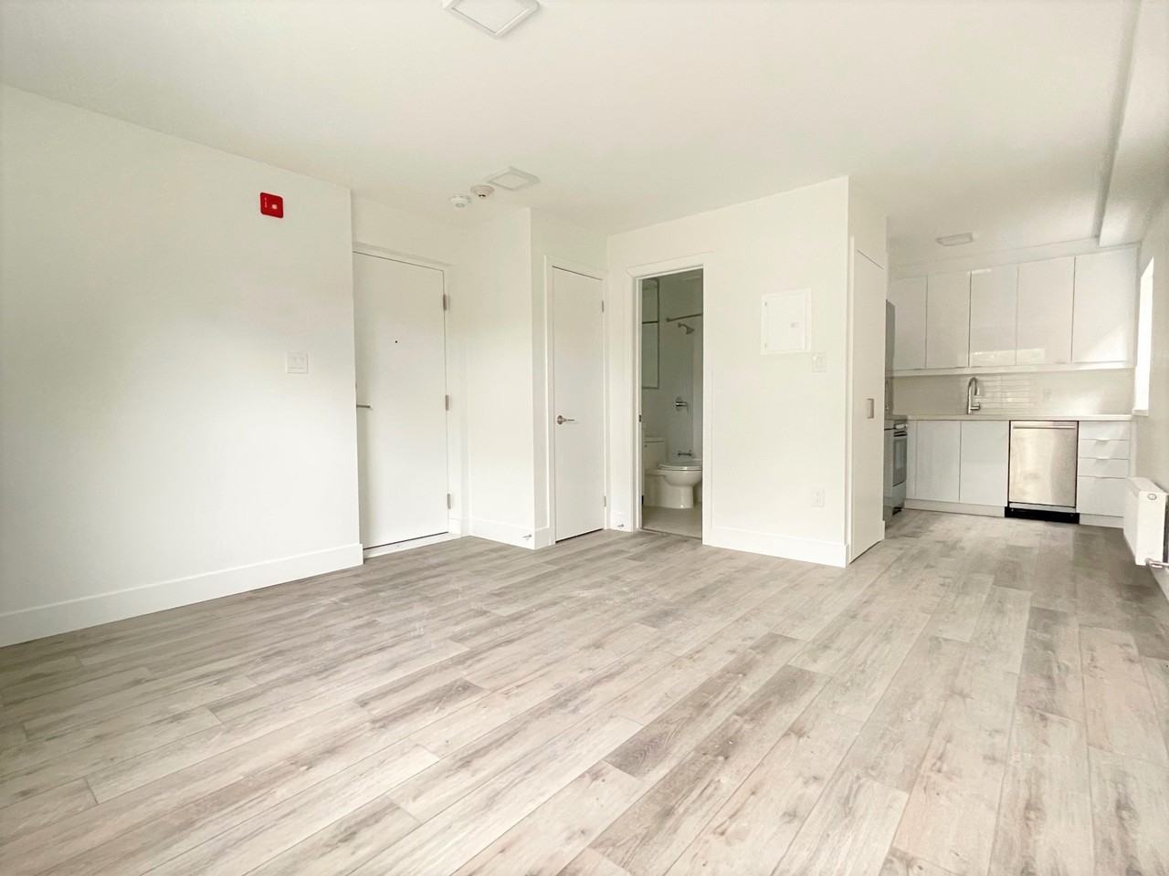 131 Lake Crescent - Photo 7 of 10