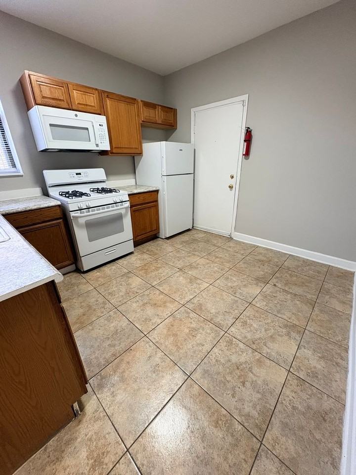 Washington Pine - Photo 6 of 26