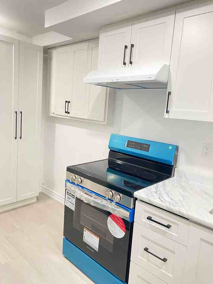 49 Glenmore Dr - Photo 4 of 7