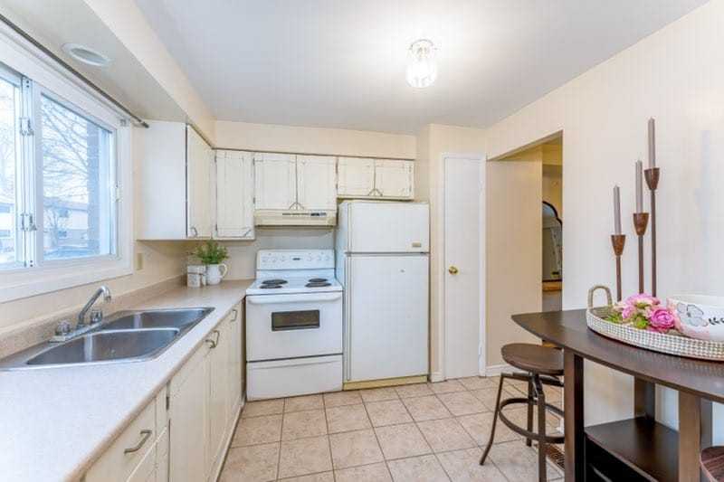 215 Trudeau Driveunit 60 - Photo 2 of 9