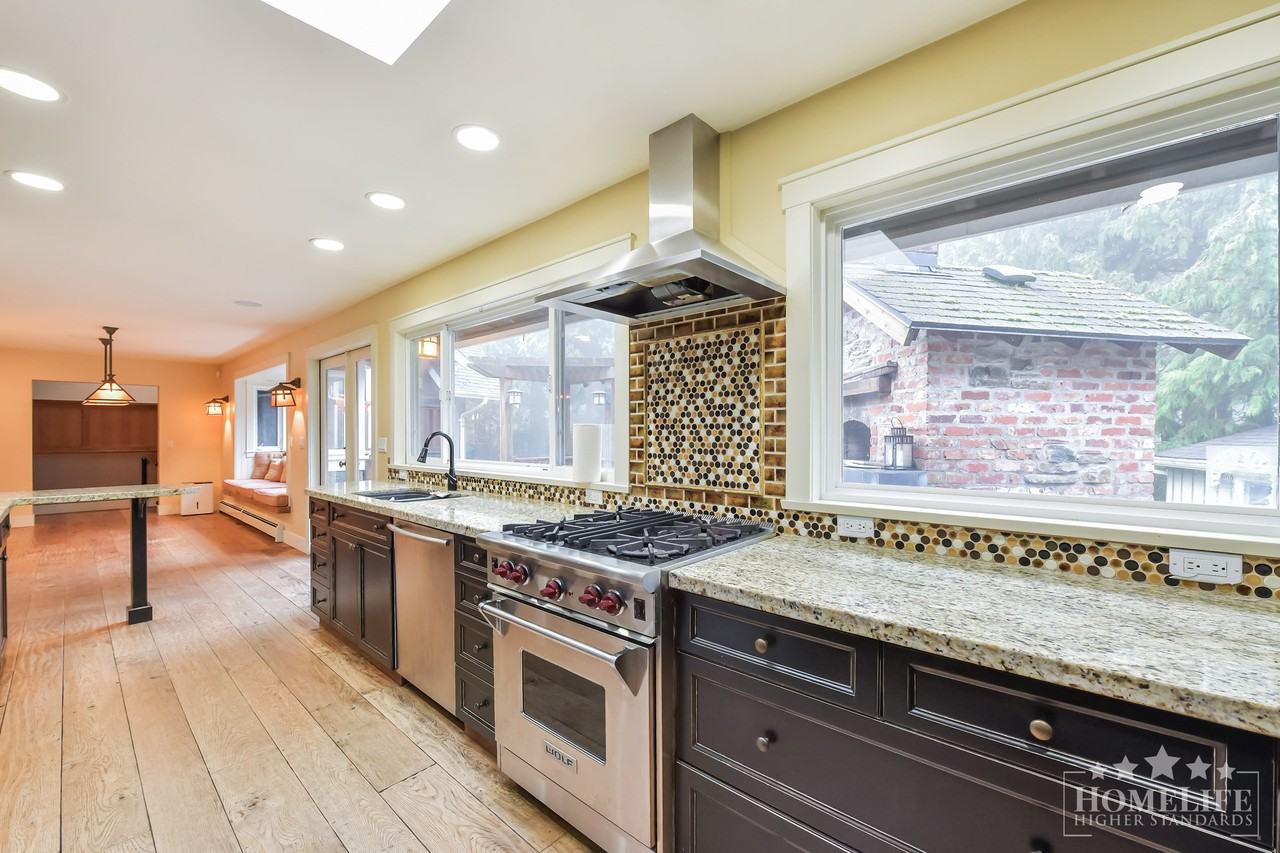 2647 Cedar Dr - Photo 6 of 26