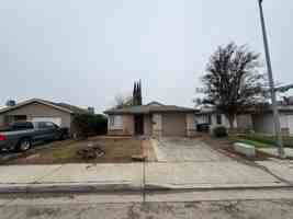 featured image of 4311 N Ellendale Ave