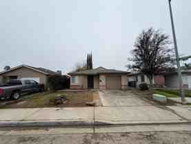 4311 N Ellendale Ave - Photo 1 of 1