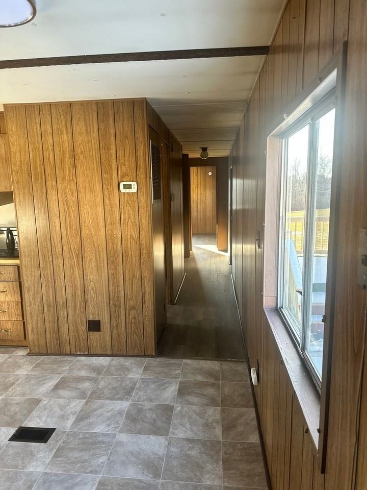 421 Meadowbrook Rd - Photo 5 of 15