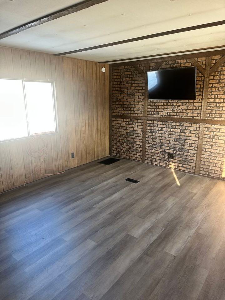 421 Meadowbrook Rd - Photo 7 of 15