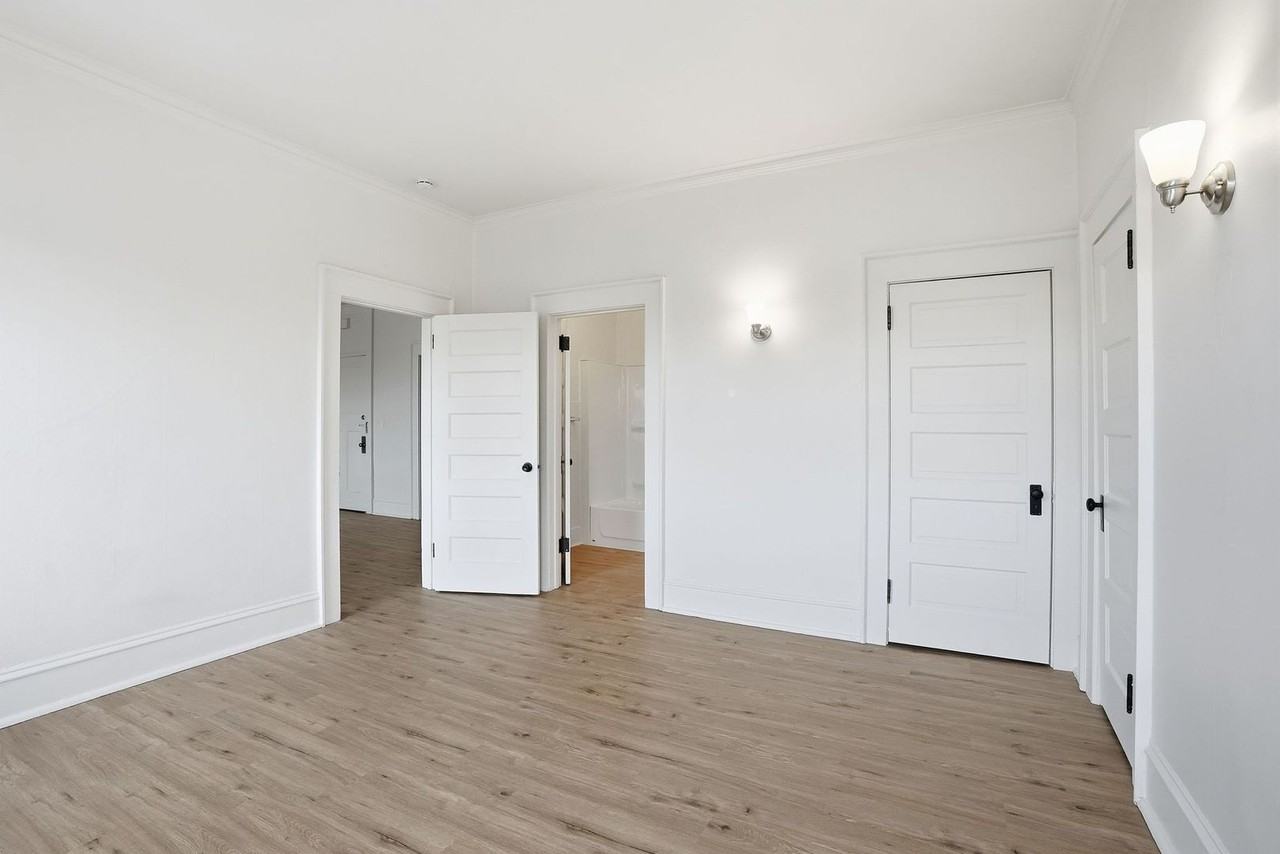 o155-Elm - Photo 4 of 19