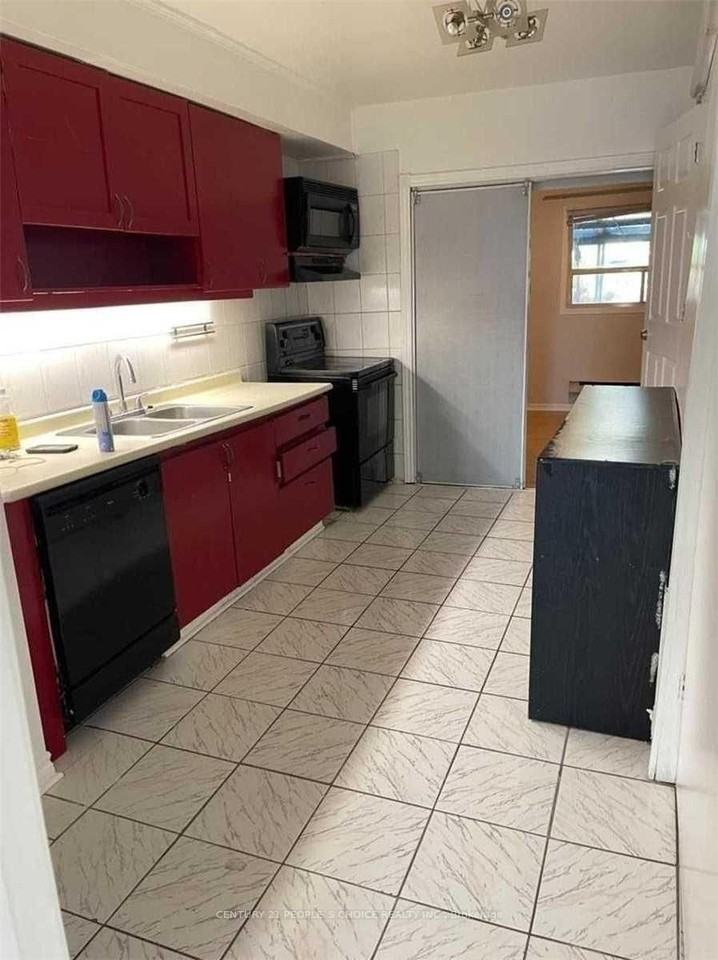 681 Jane Street - Photo 7 of 27