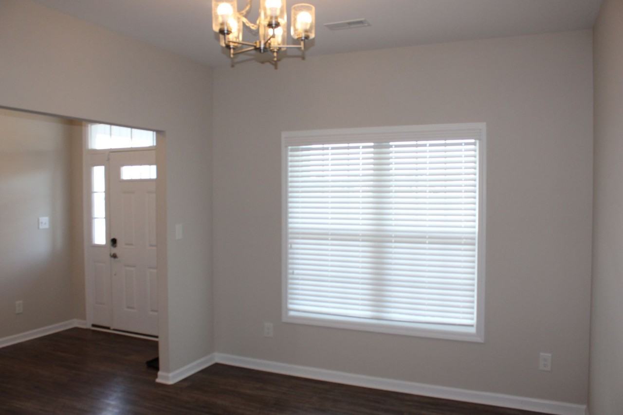 110 Harvest Blvd - Photo 6 of 44