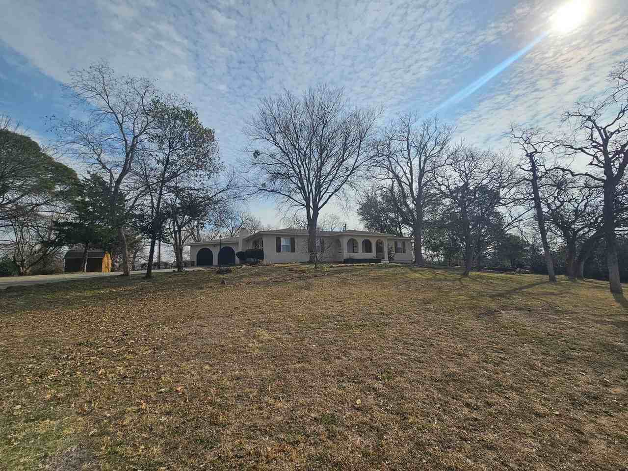 3139 Southlake Park Rd - Photo 3 of 31