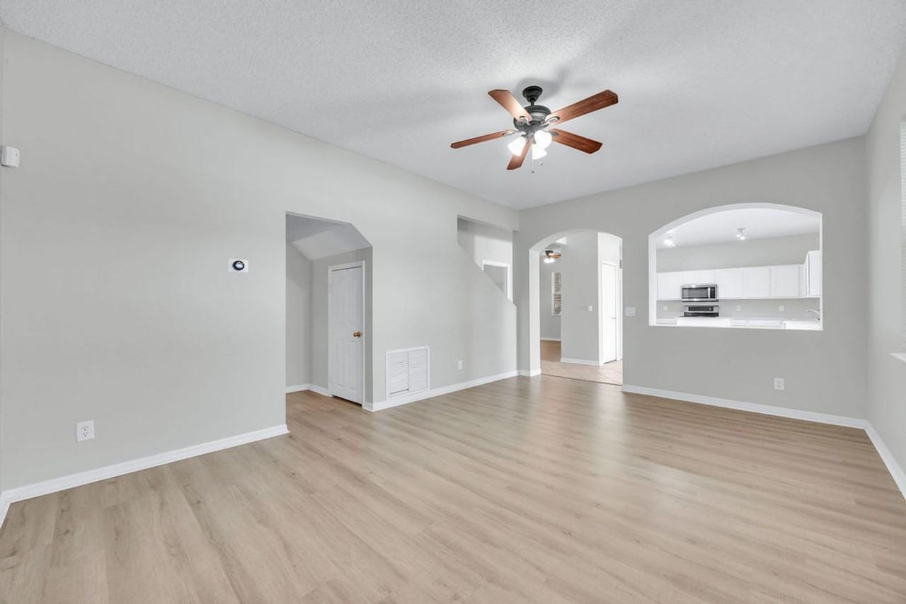 14609 Kristenright Ln - Photo 2 of 28