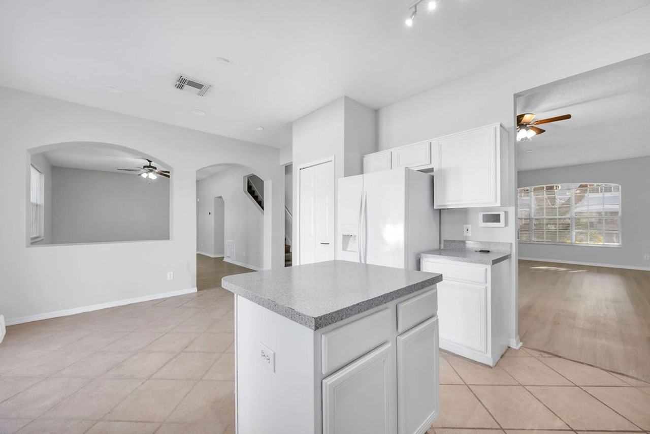 14609 Kristenright Ln - Photo 7 of 28