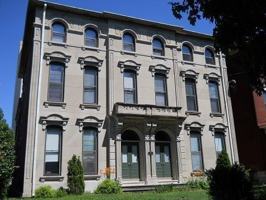 featured image of 1009 S 3rd St