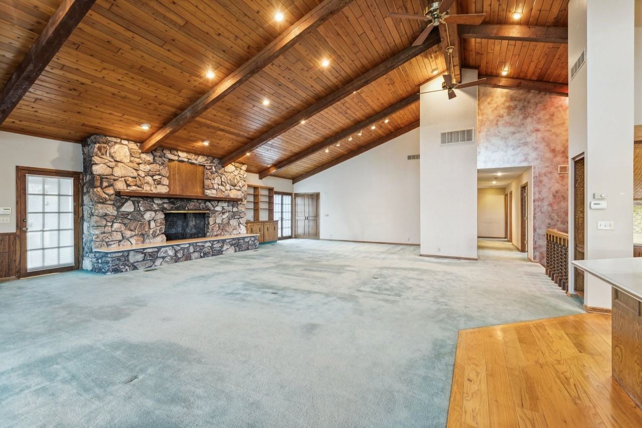 215 S 132nd St - Photo 2 of 41