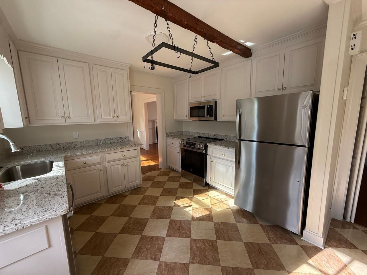 1121 Forest Hills Rd Nw - Photo 3 of 23