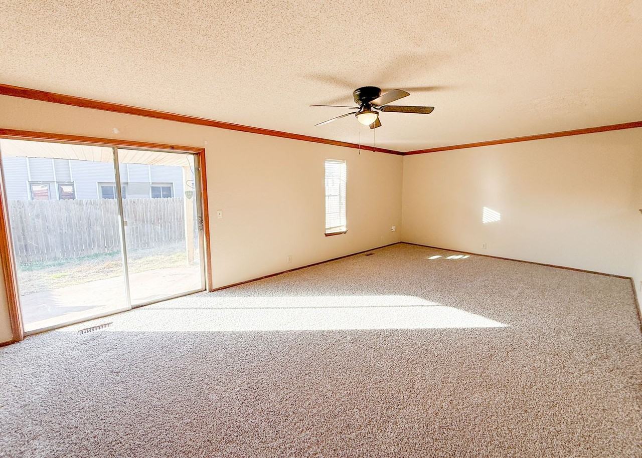 3622 Wynn Cir - Photo 4 of 23