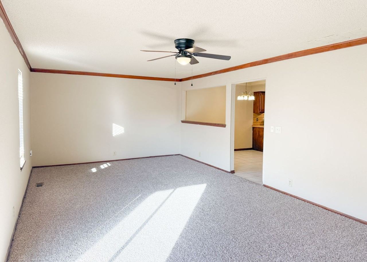 3622 Wynn Cir - Photo 5 of 23