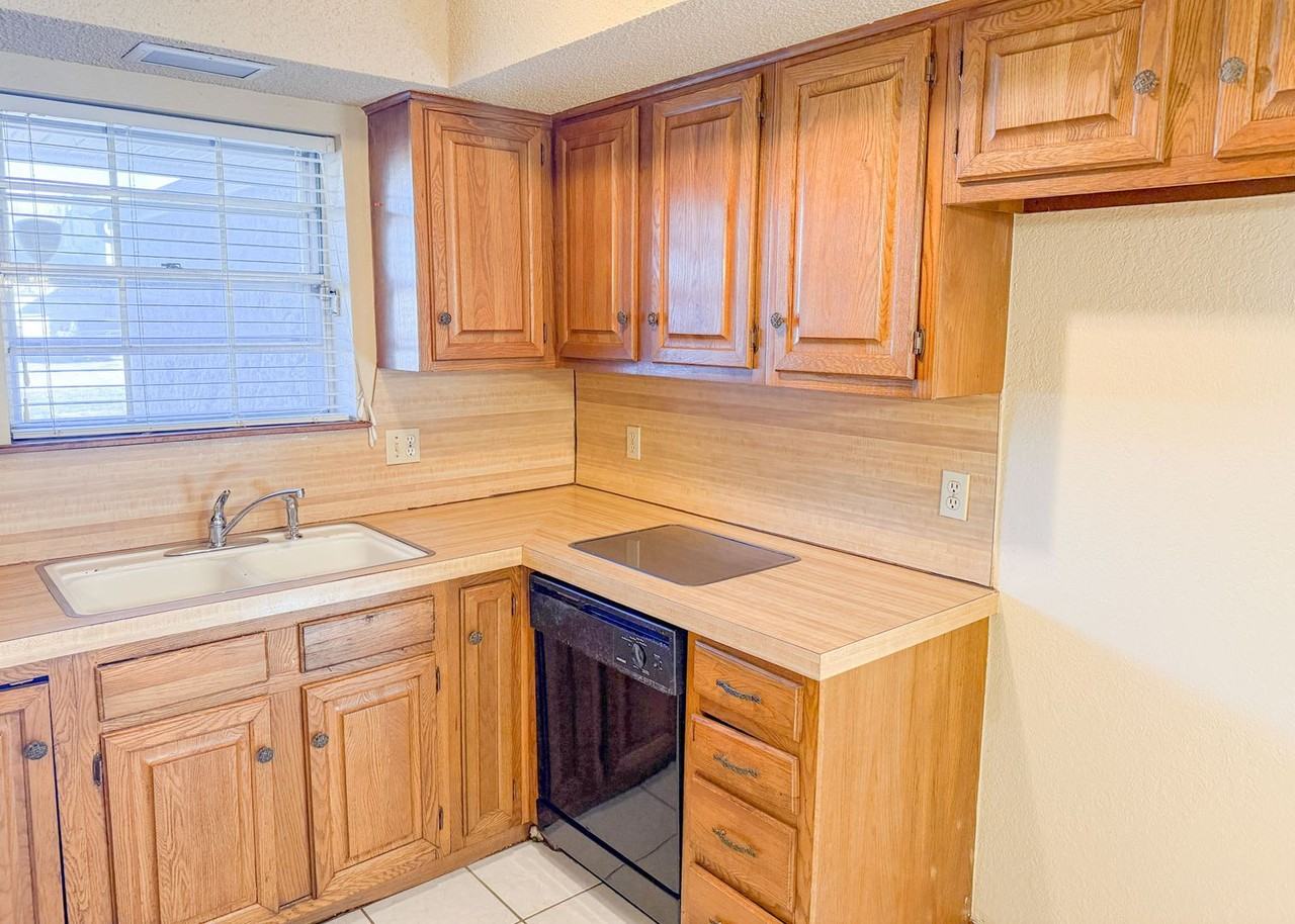 3622 Wynn Cir - Photo 5 of 23