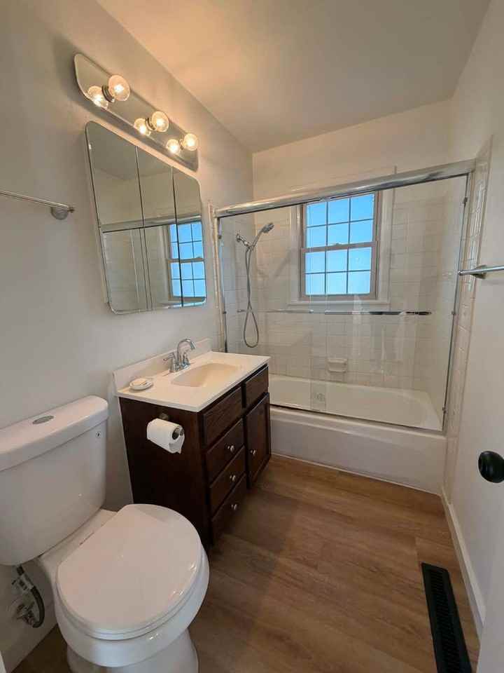 611 S Monroe Ave - Photo 7 of 14