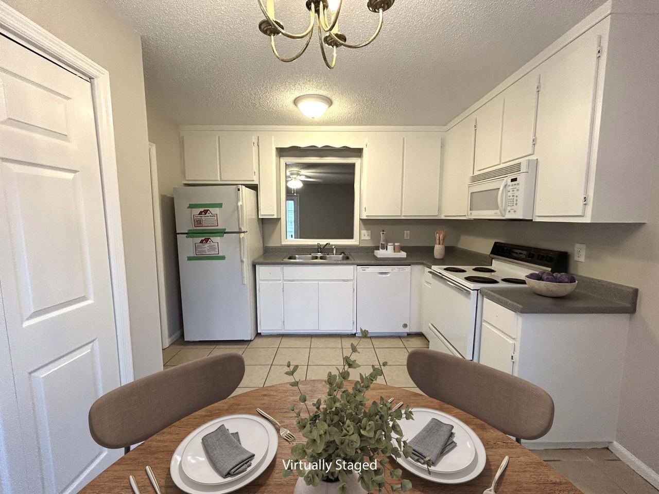 BARRINGTON PL - 170 - Photo 4 of 17