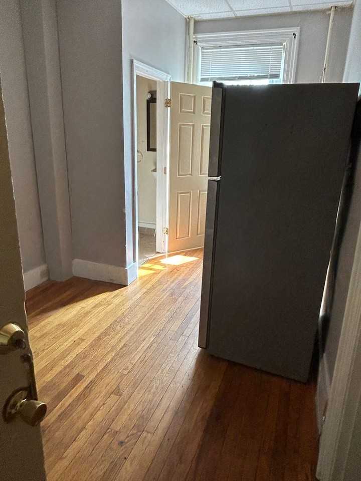 156 Main Street - Photo 3 of 5