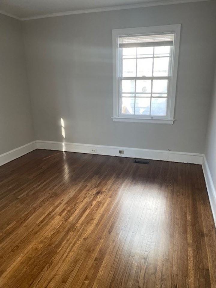 2410 Remount Rd - Photo 5 of 8