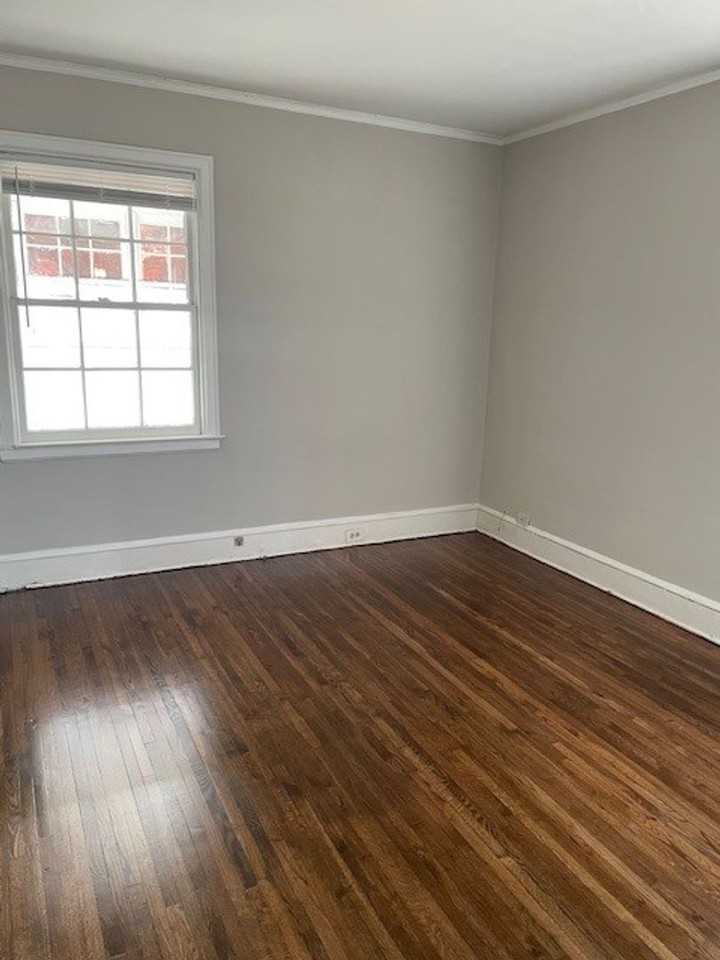 2410 Remount Rd - Photo 6 of 8