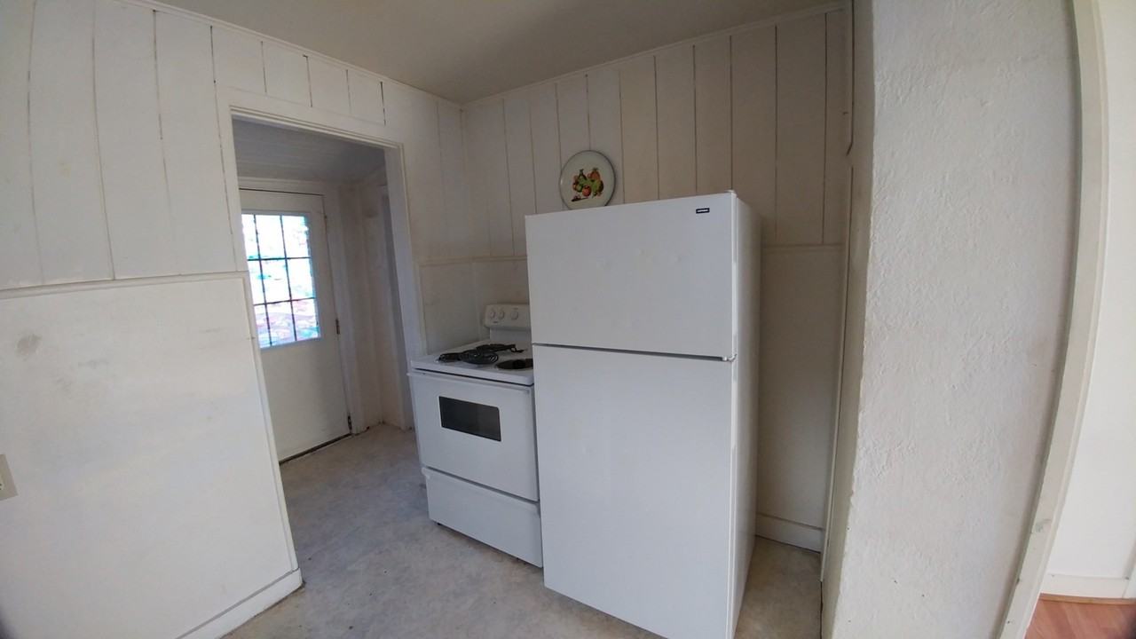 1226 East St - Photo 2 of 7