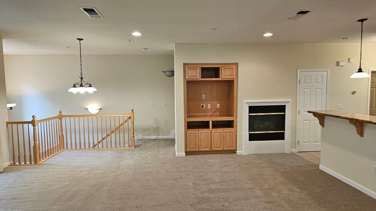 4234 Fitzwilliam St - Photo 7 of 19