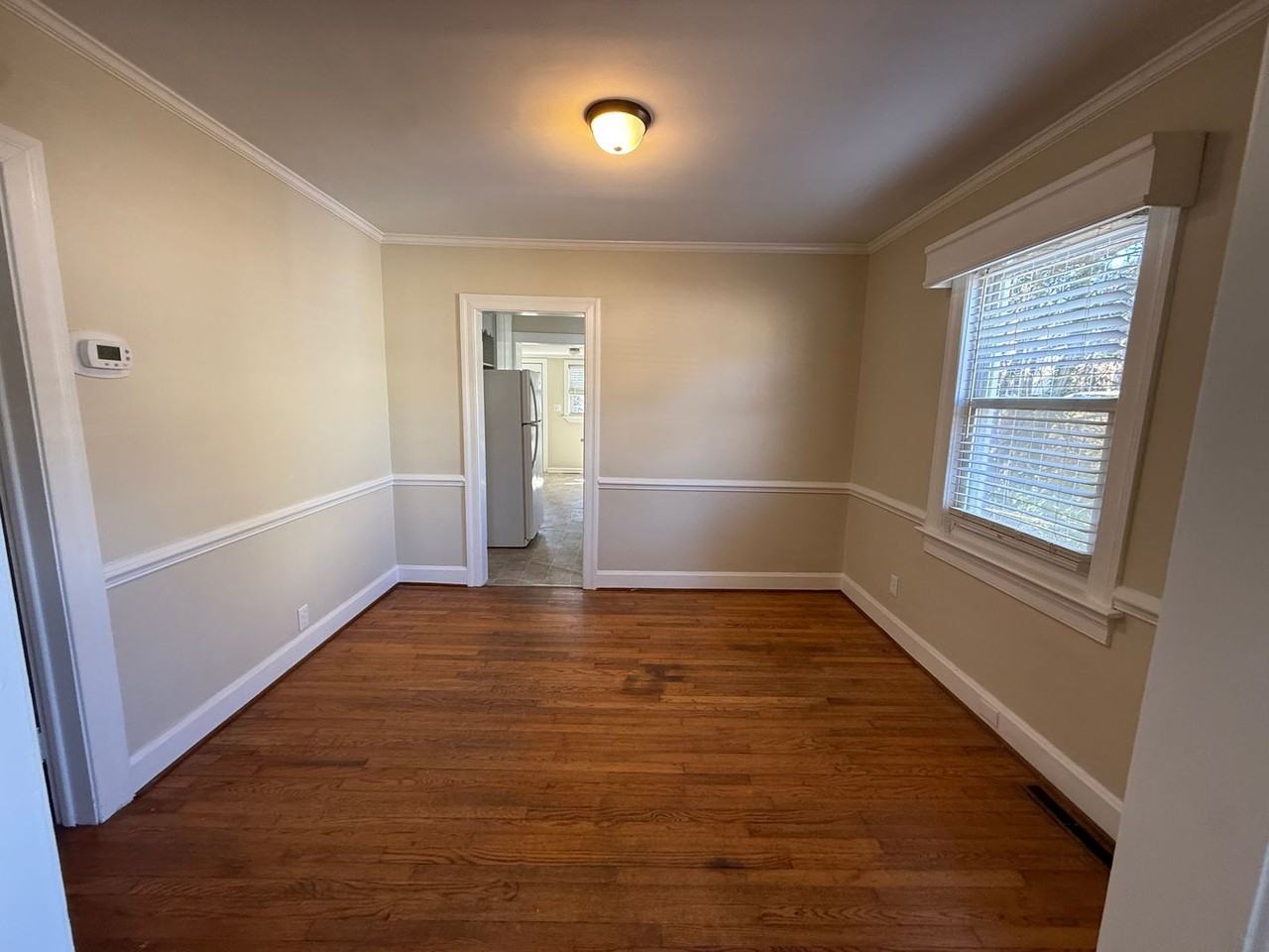 1523 Anderson St Nw - Photo 5 of 11