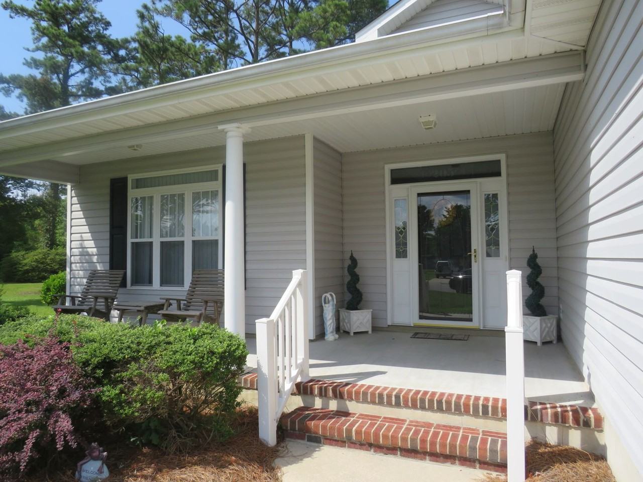 205 Slow Ln - Photo 2 of 17