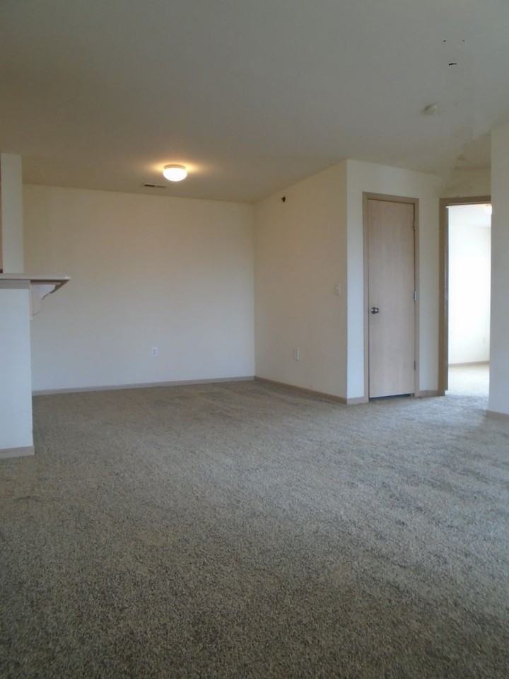 913 Westridge Dr #24 - Photo 6 of 15