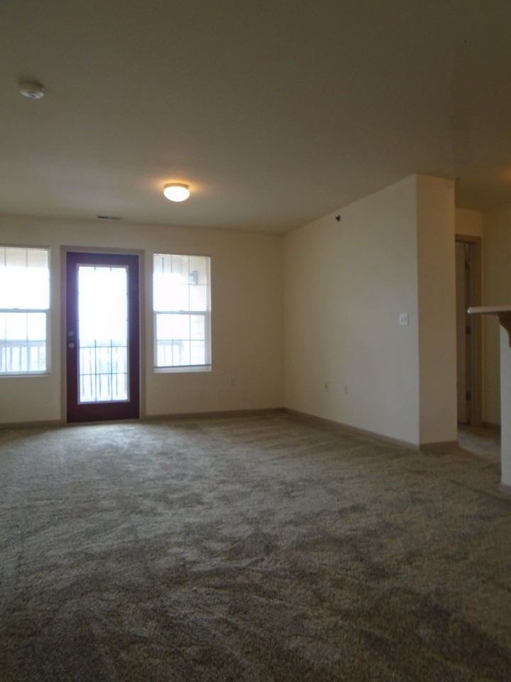 913 Westridge Dr #24 - Photo 7 of 15