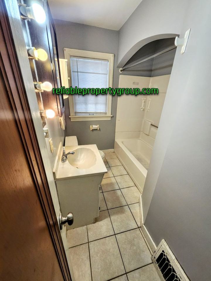 120 E Paulding Rd - Photo 7 of 11