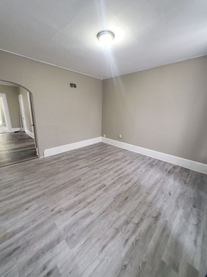 3011 N Holton St - Photo 3 of 16