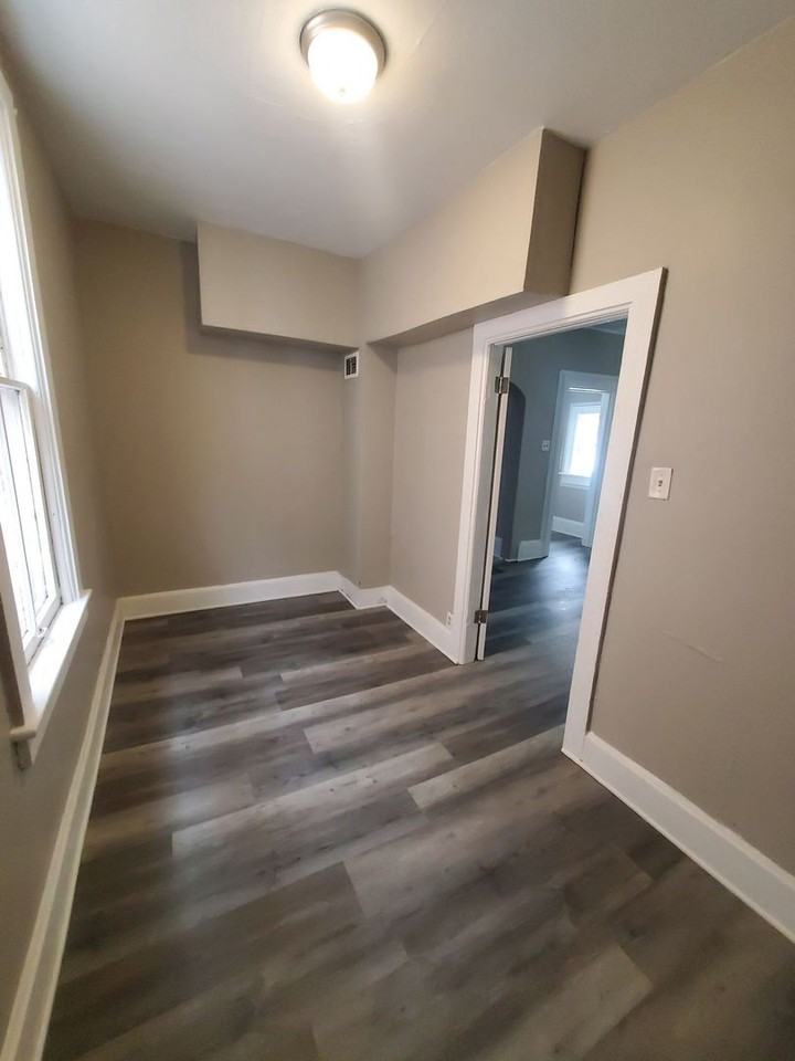 3011 N Holton St - Photo 5 of 16