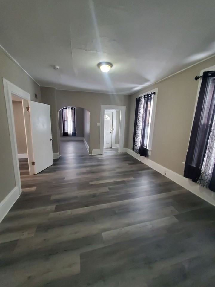 3011 N Holton St - Photo 6 of 16