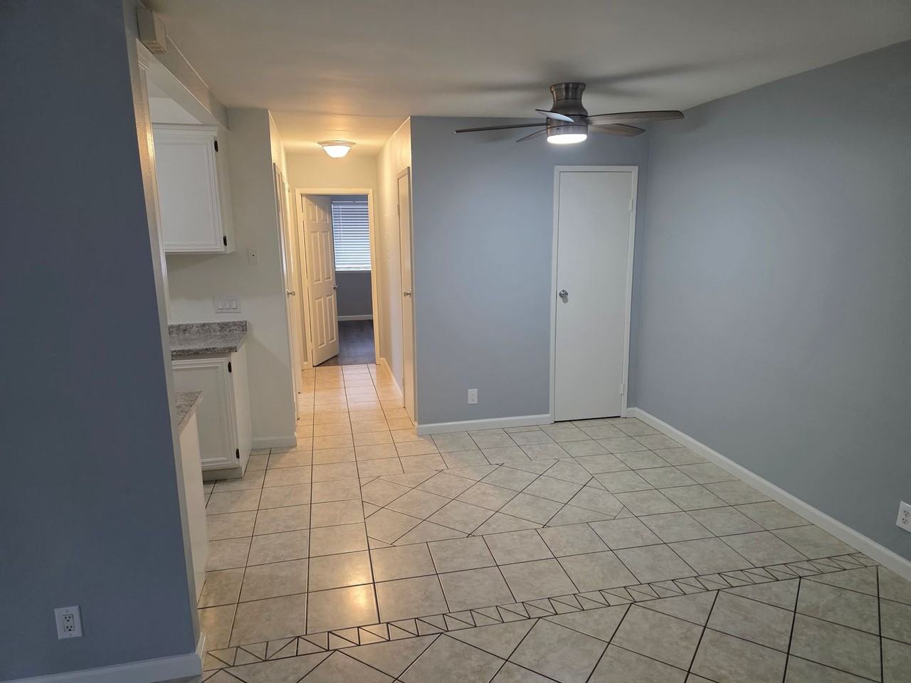 2601 Spinnaker Ave - Photo 3 of 7