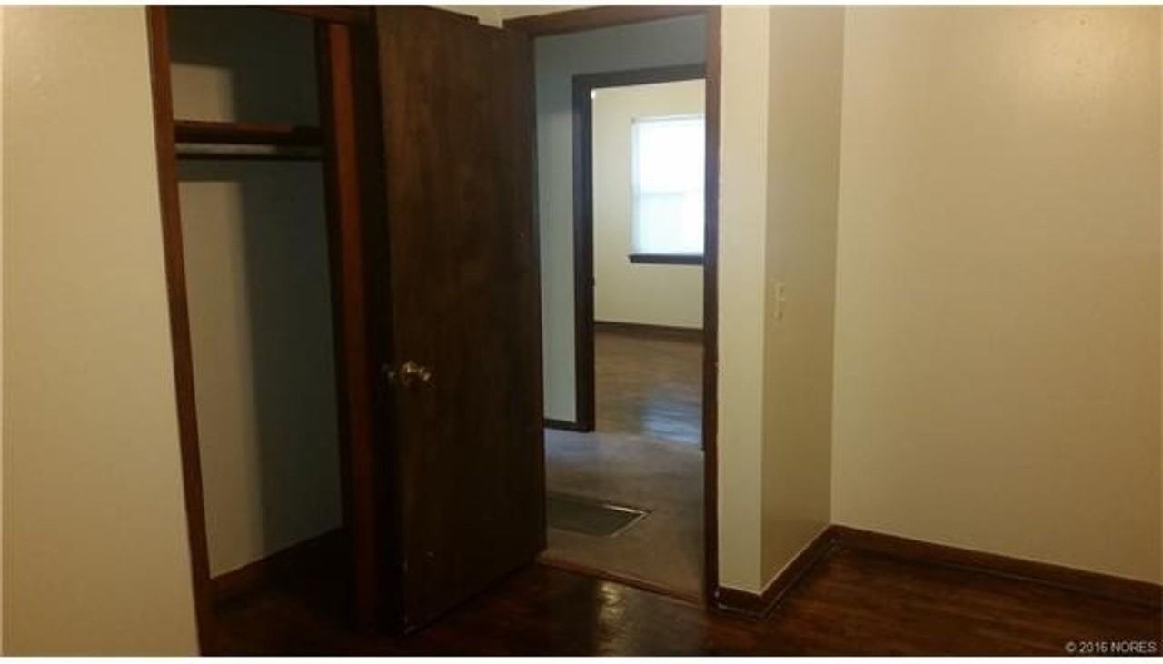 1223 Roosevelt Ave - Photo 4 of 10