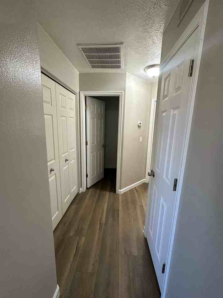 2574 E 620 N - Photo 4 of 9