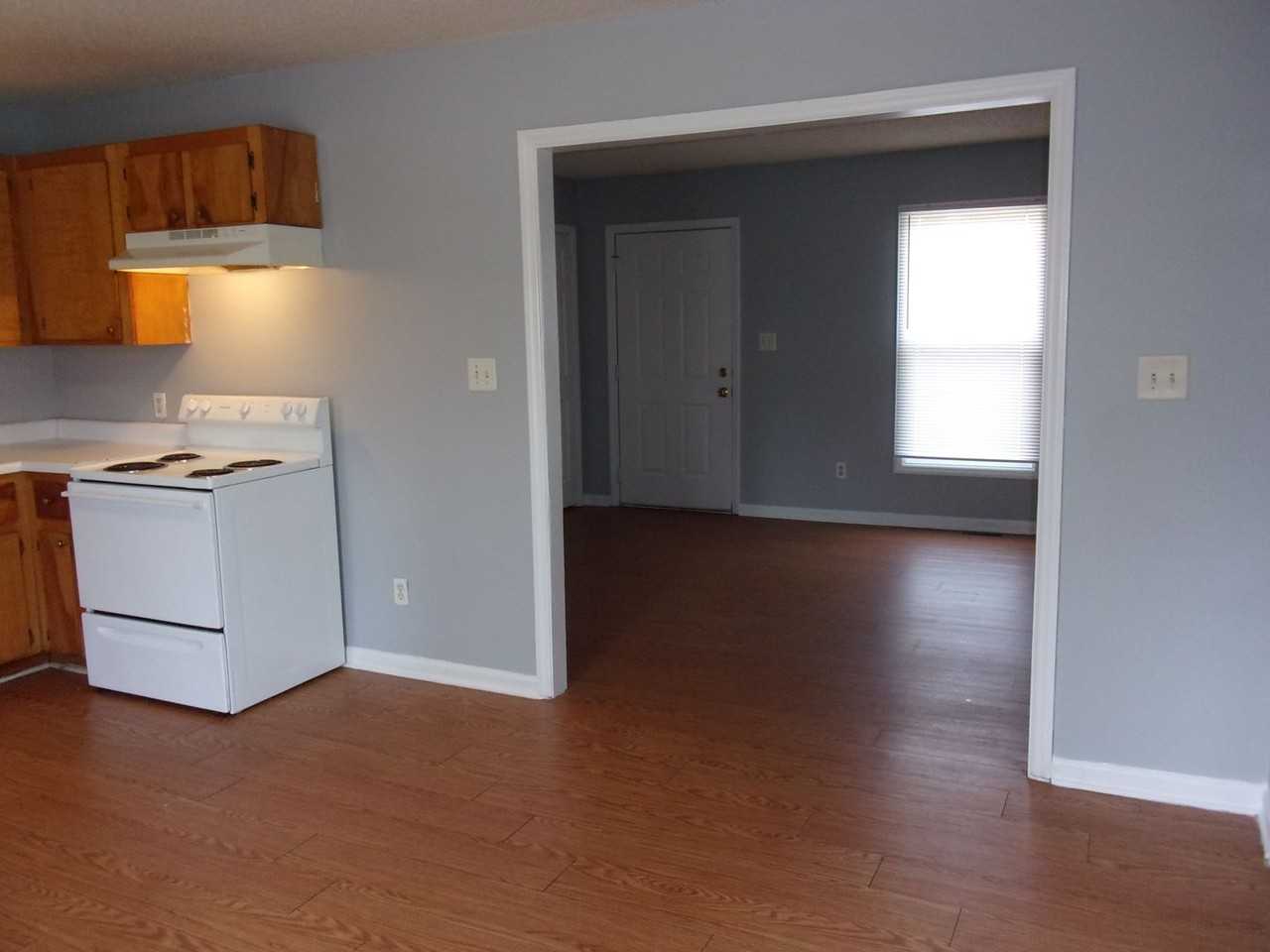 127 Patterson Ct - Photo 7 of 16