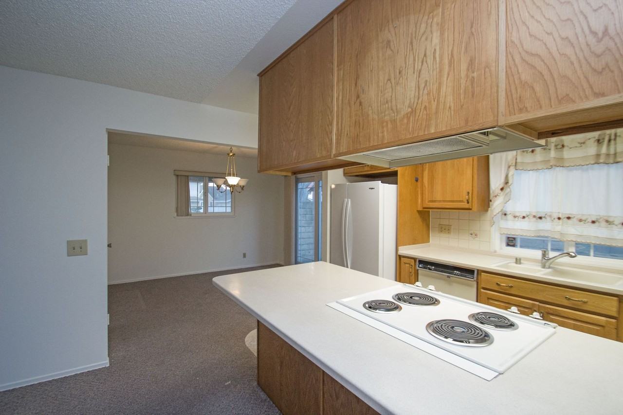 535 Lawnwood Way - Photo 3 of 25