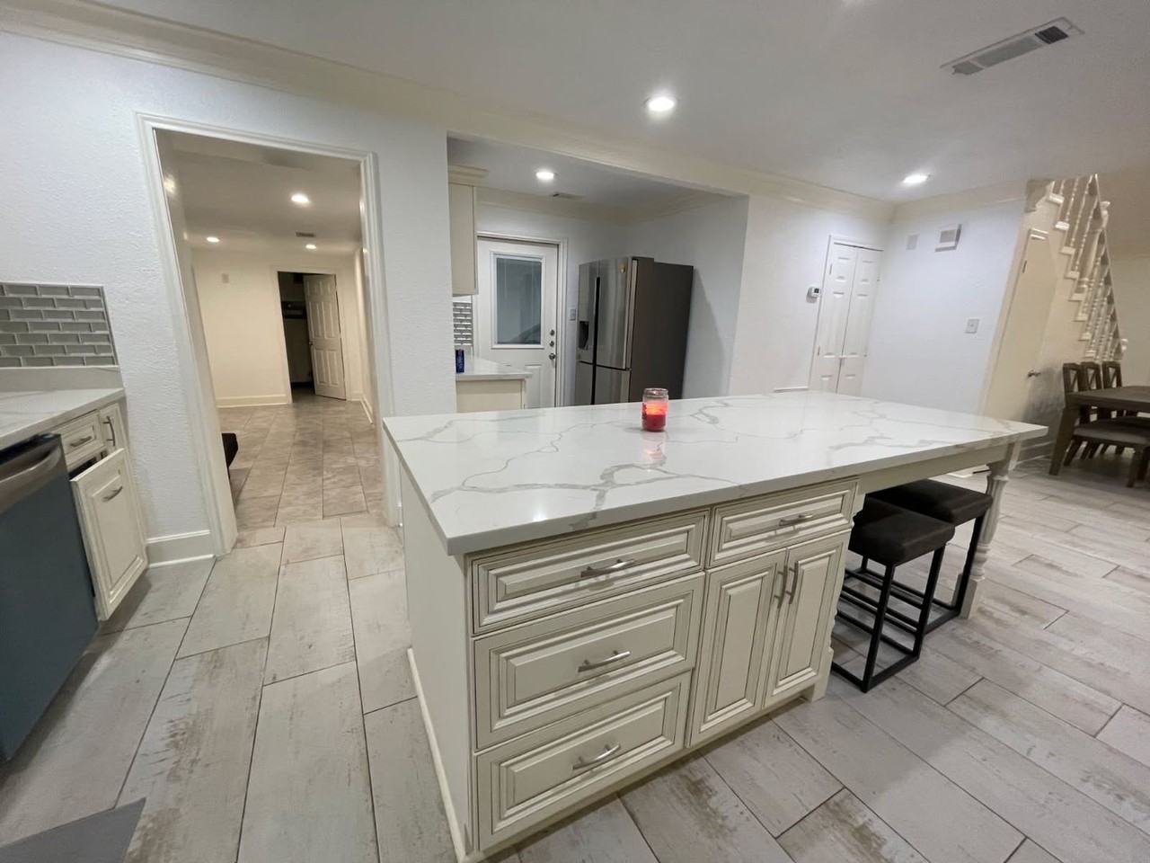 8129 Lemon Tree St - Photo 7 of 24