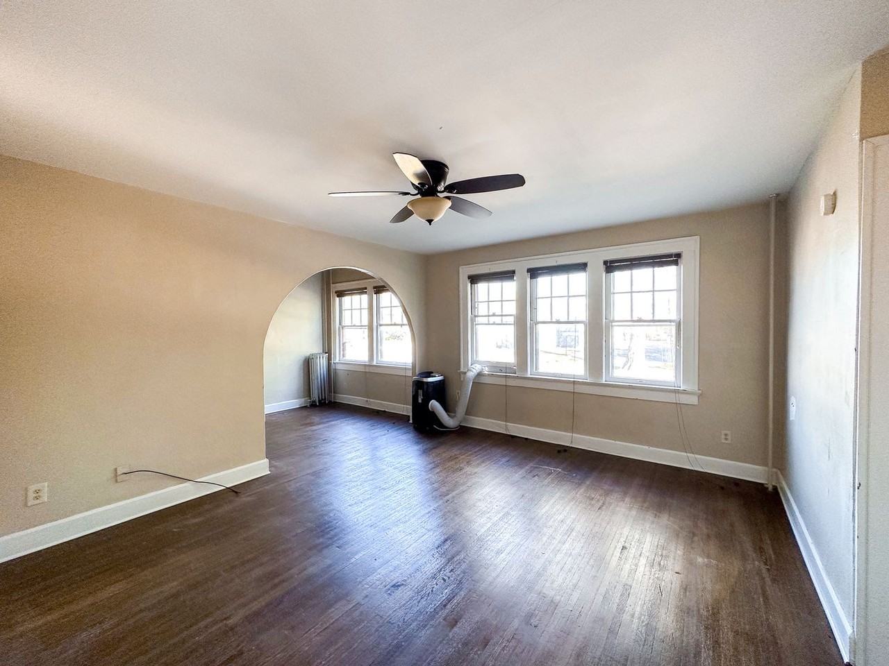 5819 E Washington St #14 - Photo 4 of 8