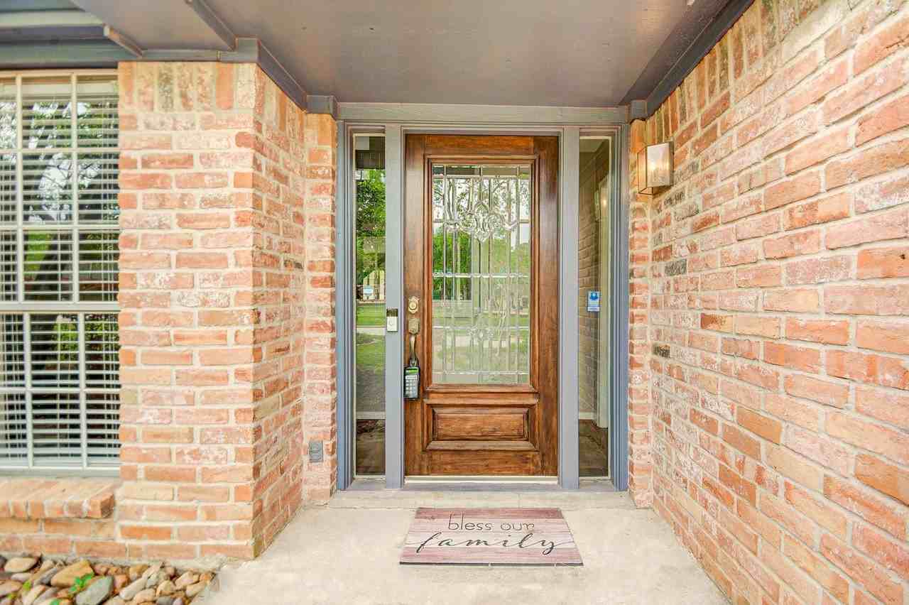 6206 Rippling Hollow Dr - Photo 4 of 30