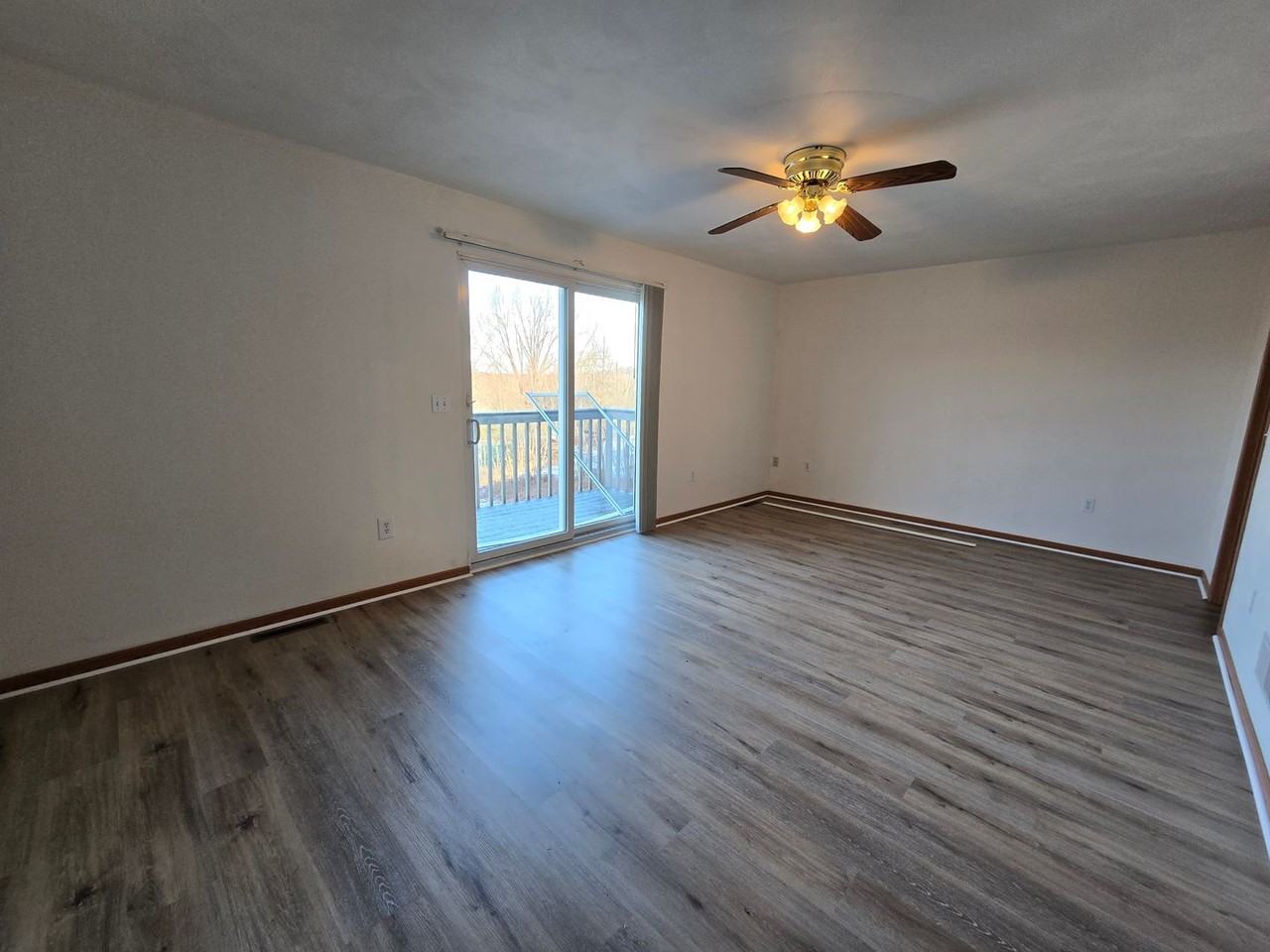 512 Harding St - Photo 7 of 10