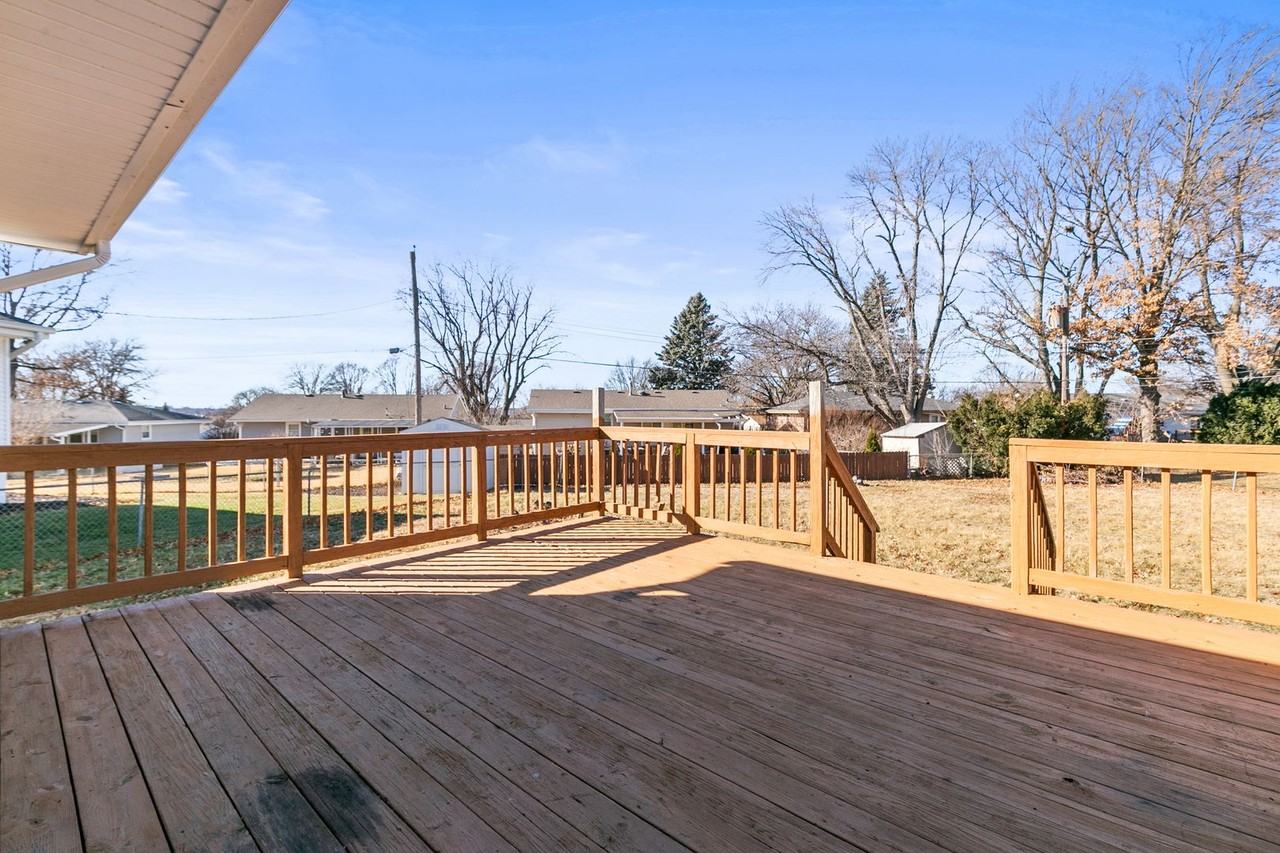 12242 Kuehl Cir - Photo 4 of 25