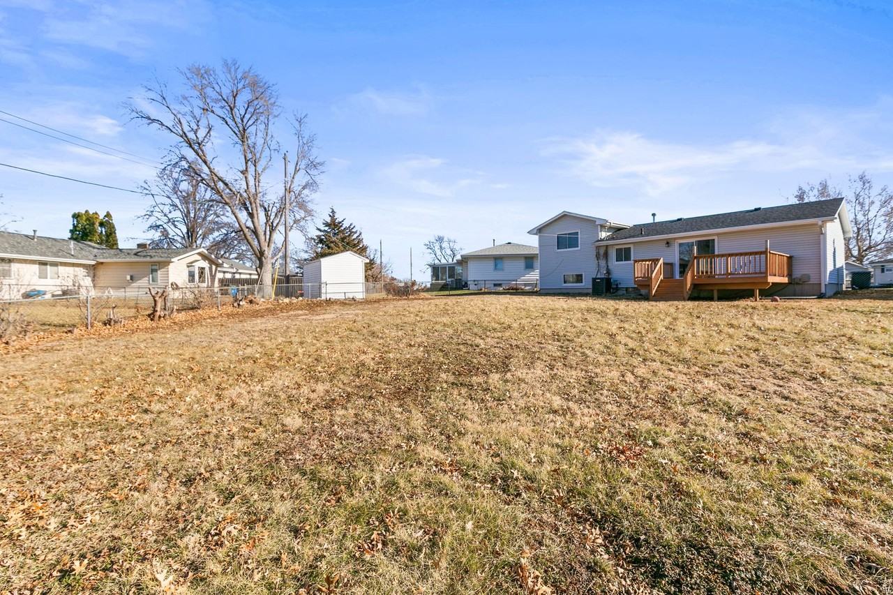 12242 Kuehl Cir - Photo 5 of 25