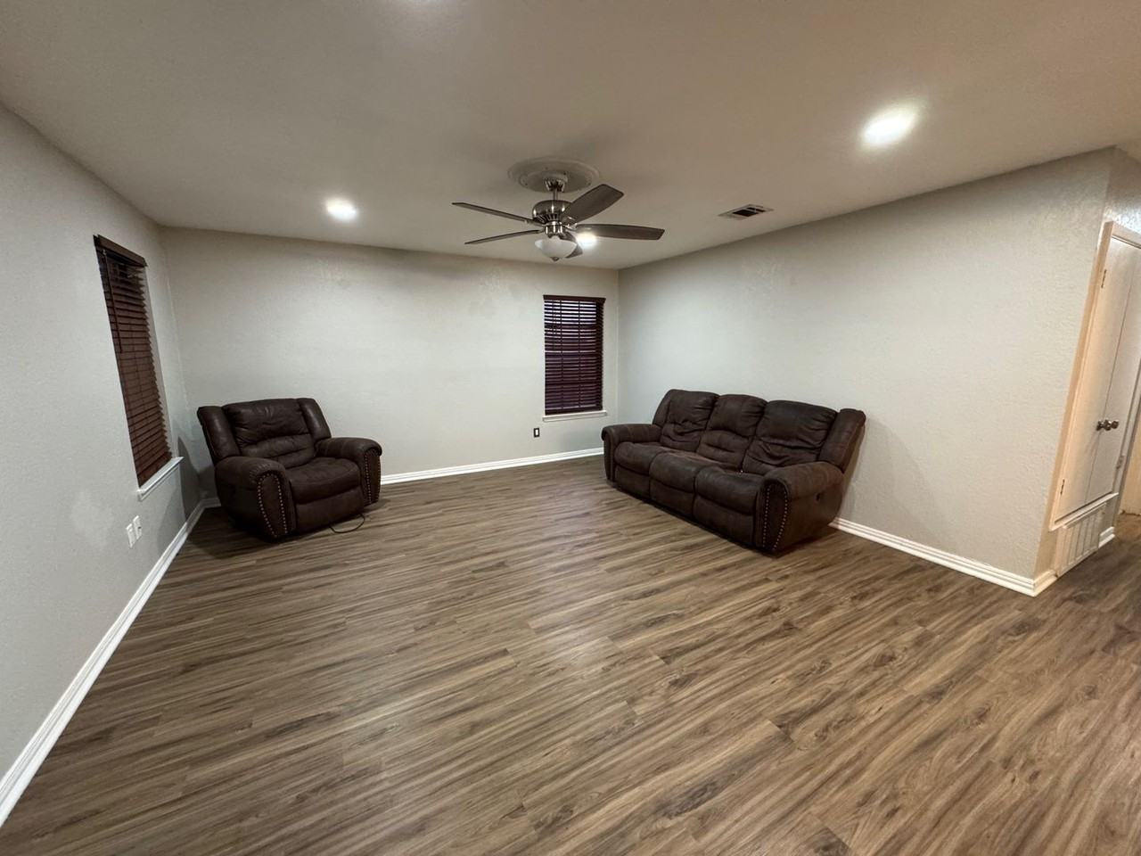 257 Brettwood - Photo 5 of 14