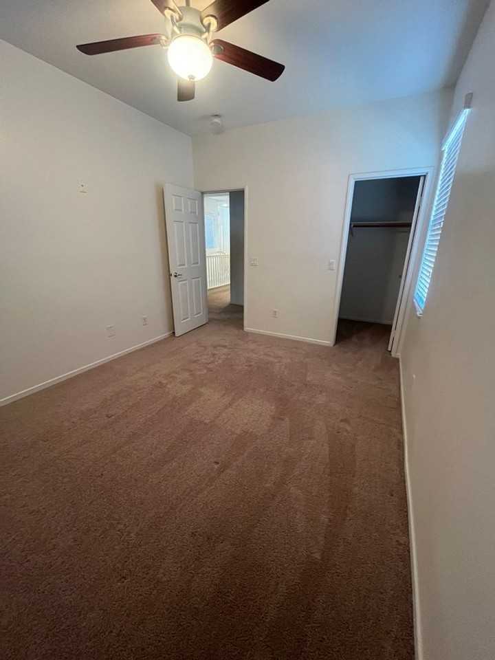 35491 Snead St - Photo 7 of 11