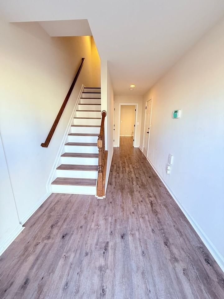 2318 Drake Ln - Photo 2 of 20